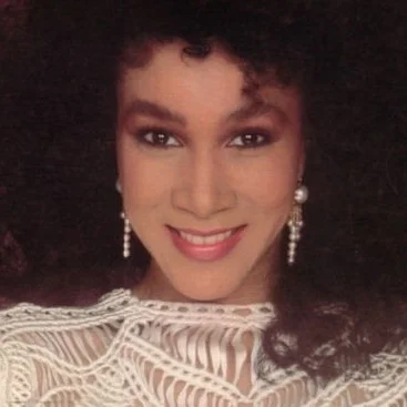 Ullanda McCullough